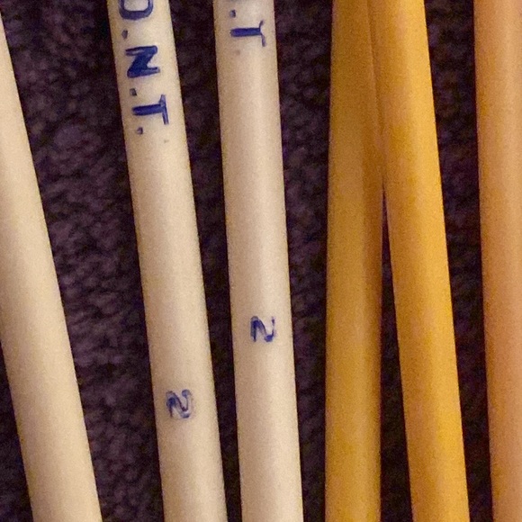 Lot of 10 pair vintage knitting needles and 3 singles - Picture 10 of 10